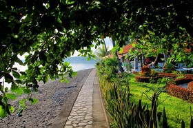 Bondalem Beach Club