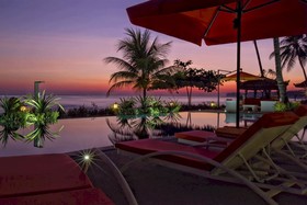 Bondalem Beach Club