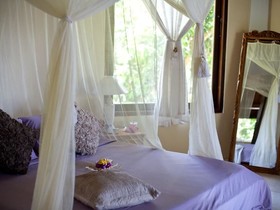 Gaia-Oasis Pantai