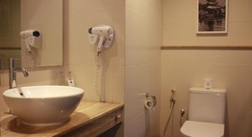 Quest Hotel Kuta