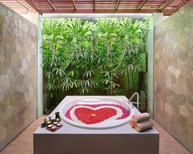 Harris Hotel Kuta Tuban Bali