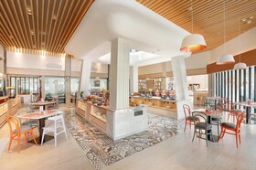 Harris Hotel Kuta Tuban Bali