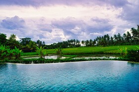 Adil Villa & Guest House