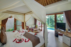 Anusara Luxury Villas