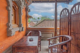 Artha Dewata Home Stay