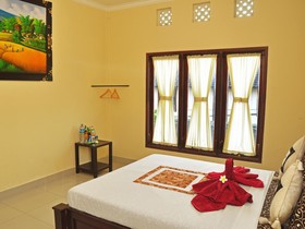 Astiti Guest House Salon and Spa