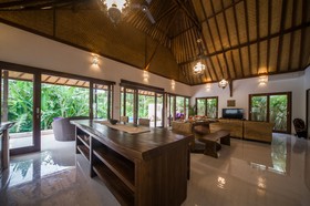 Axros Villa