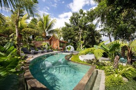 Berlima Wooden Lodge by Pramana Villas