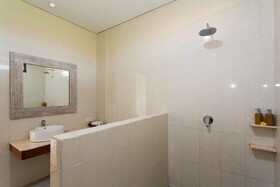Canting Bali Suite