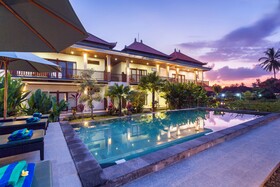 Canting Bali Suite