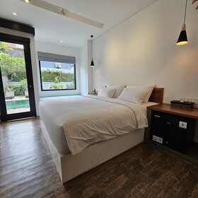 Chandi Hotel