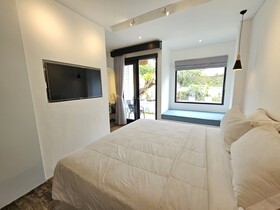 Chandi Hotel