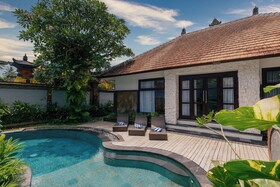 Chandi Hotel