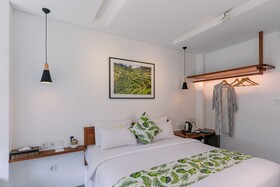 Chandi Hotel