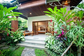 Flamboyant Villa Ubud