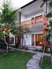 Flamboyant Villa Ubud