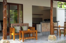 Green Sari Private Villa