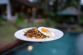 Green Sari Private Villa