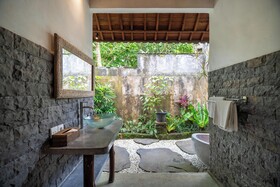 Green Sari Private Villa