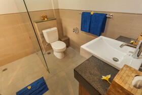 Janis Place Cottage by Purely