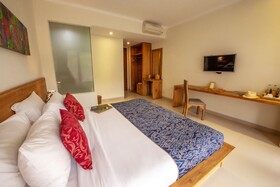 Janis Place Cottage by Purely