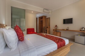 Janis Place Cottage by Purely