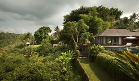 Kamaniiya River Villa