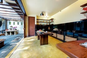 Kamaniiya River Villa