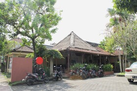Lokasari Bungalows Spa & Gallery by Airy Rooms