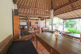 Lokasari Bungalows Spa & Gallery by Airy Rooms