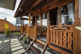 Pakvo's House