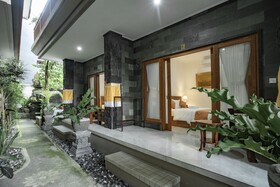 Pakvo's House