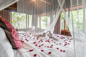 Sari Bamboo Bungalows