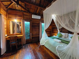 Shivananda Antique Villas by EPS