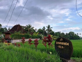 Shivananda Antique Villas by EPS