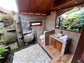 Shivananda Antique Villas by EPS