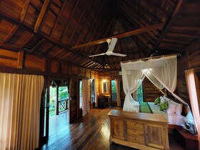 Shivananda Antique Villas by EPS