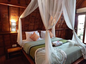 Shivananda Antique Villas by EPS