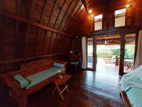 Shivananda Antique Villas by EPS