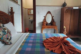 Super OYO Capital O Pondok Ayu Homestay