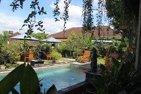 Super OYO Capital O Pondok Ayu Homestay