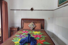 Super OYO Capital O Pondok Ayu Homestay