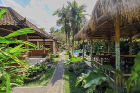 Taman Lituhayu Cottages