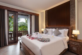 Teba Suci Suite
