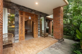 Teba Suci Suite