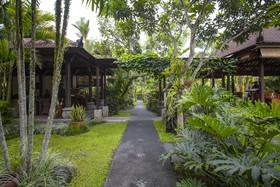 Tepi Sawah Villas