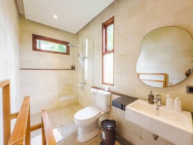 Ubud Shanti Rice Field House by Supala