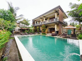 Ubud Shanti Rice Field House by Supala