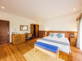 Ubud Shanti Rice Field House by Supala