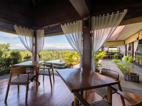 Ubud Village Hotel